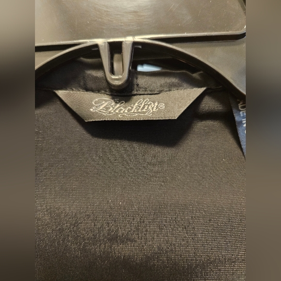 Lip Service Blacklist Velvet Robe - Picture 5 of 7